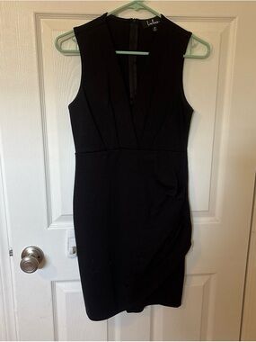 Lulu's Black Sleeveless V-Neck Sheath Dress with Back Zip